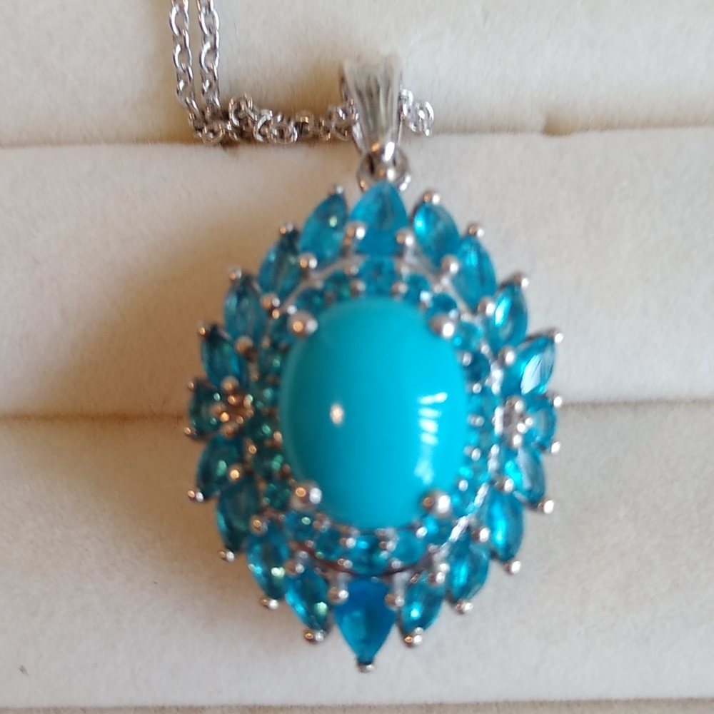 NATURAL ARIZONA SLEEPING BEAUTY TURQUOISE & NEON APATITE NECKLACE - Picture 5 of 9